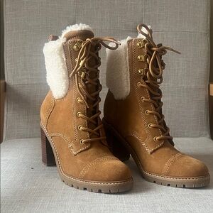 Nine West Brown Lace-Up Boots with Shearling